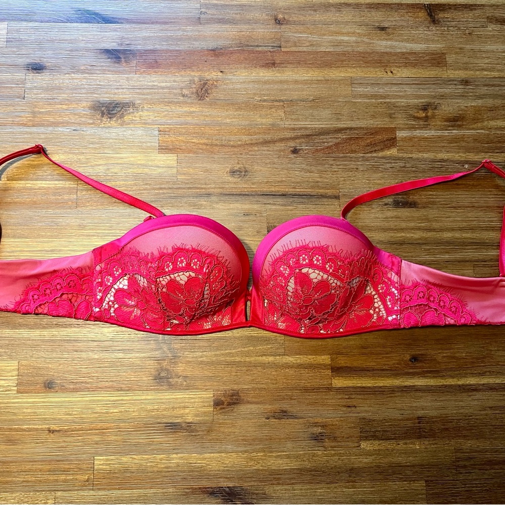 Victoria’s Secret Bombshell Bra